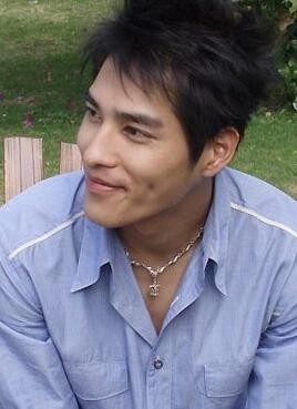 蓝正龙在哪里出生的。个人资料有吗？