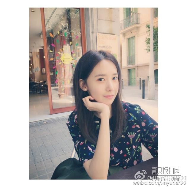 林允儿透露是在巴塞罗那拍摄新戏