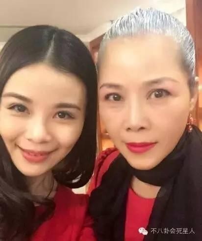 满头白发田震复出了？为什么会白了头？
