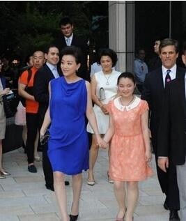 杨澜有个16岁女儿？曝光了？