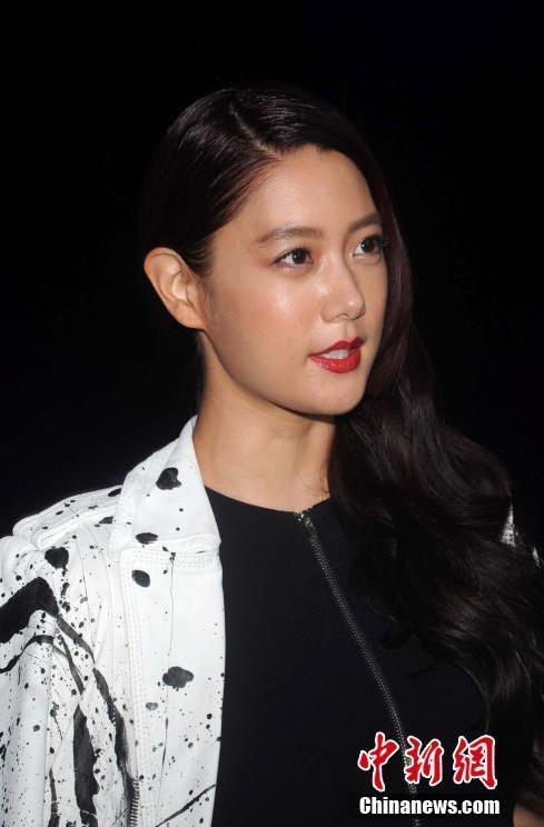韩国女星李成敏出席香港国际时尚汇展