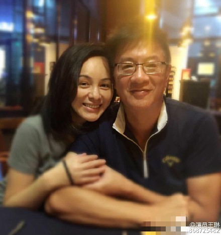 “雪姨夫”曝光了！王琳携新男友甜蜜约会？