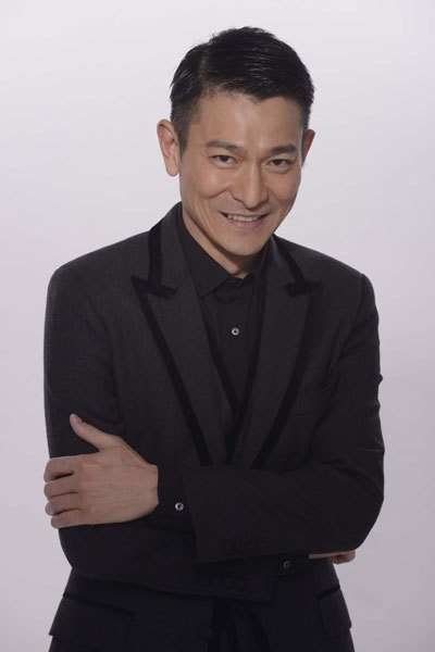 刘德华是怎样走上演艺之路的?