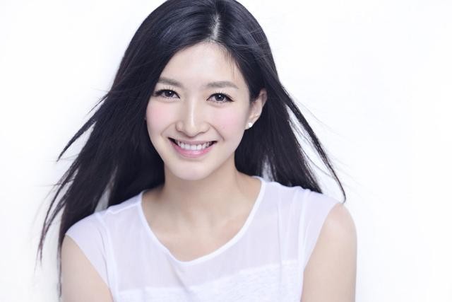 江疏影的资料的吗？还是胡歌的前女友？