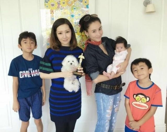 张柏芝曝光了带着儿子探望刚生娃的好友关心妍