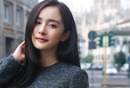 杨幂近日重开Instagram账号，昨天再次更新账号内容