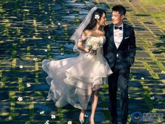 一篇标题为“一辈子太长了！”文中描述林心如父母离婚