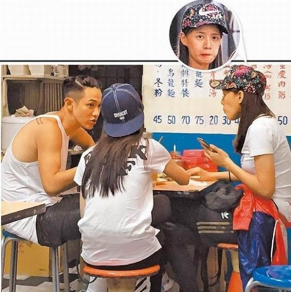 柯震东与李毓芬被拍约会吃宵夜