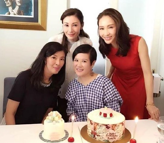 李嘉欣与黎姿竞然同框合影了？