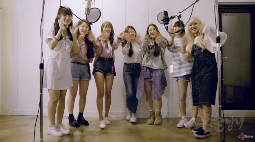 女团Oh My Girl献唱了第三首 OST《你耳边的你好》