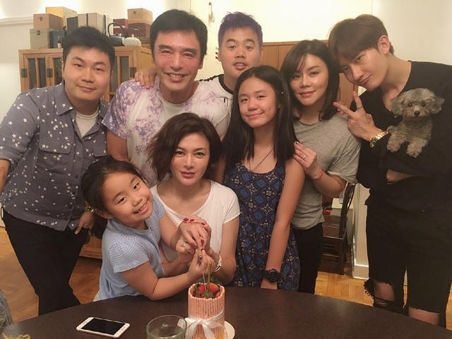 昨天是关之琳54岁生日