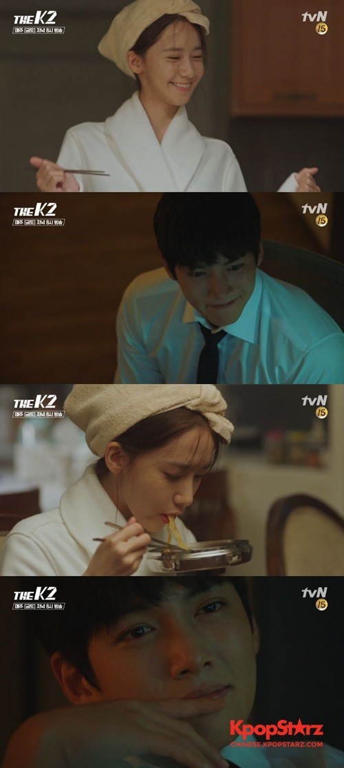 《The K2》允儿手舞足蹈吃拉面变身"兴允儿" 《The K2》允儿手舞足蹈吃拉面变身"兴允儿"