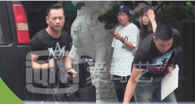 安以轩生日，男友现身了？