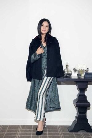 赵薇夫妇为了持阿里影业股份，套了多少钱？