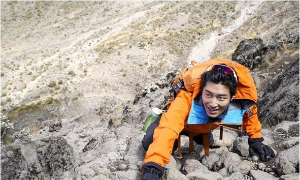 窦骁追求极致登顶非洲屋脊了？