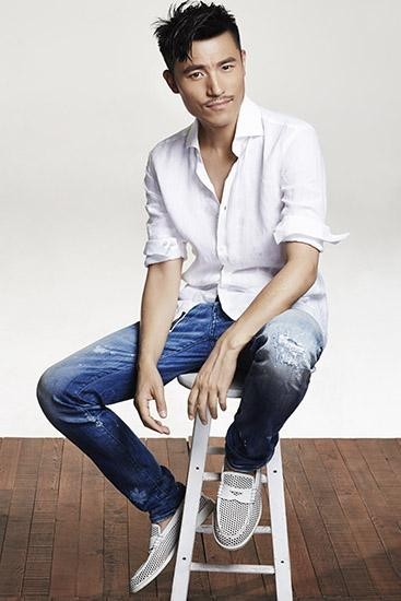 耿乐“重操什么旧业”了？