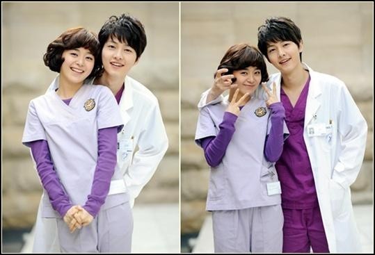 宋仲基服兵役时请假参加了好友婚礼? 宋仲基服兵役时请假参加了好友婚礼?