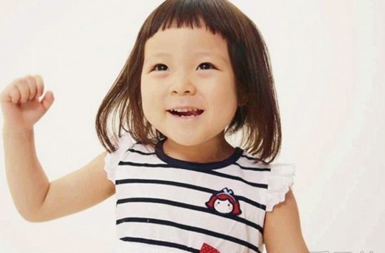 《超人回来了》秋小爱惊喜登场:甜美外貌 惊喜的韩语实力 《超人回来了》秋小爱惊喜登场:甜美外貌 惊喜的韩语实力