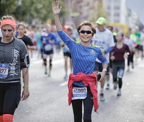 跑者专属奖牌的音乐人是谁？