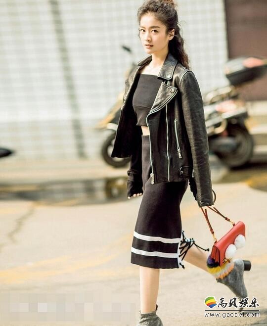 张雪在什么剧中一人分饰两角？