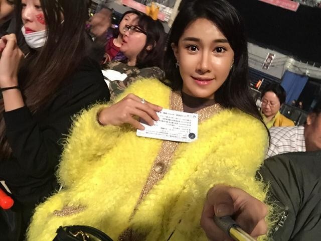 张暖雅在哪里看刘若英的演唱会？