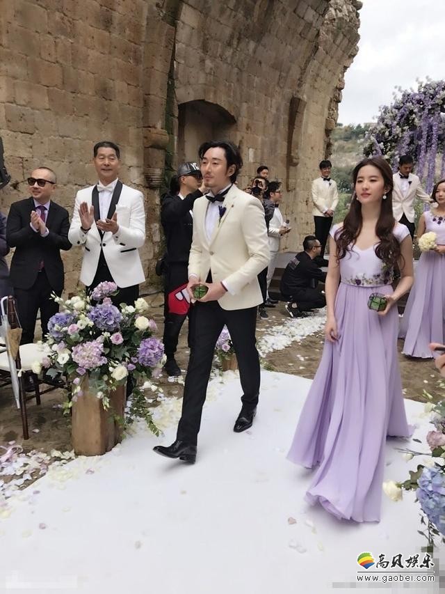 谁说刘亦菲不当伴娘的？