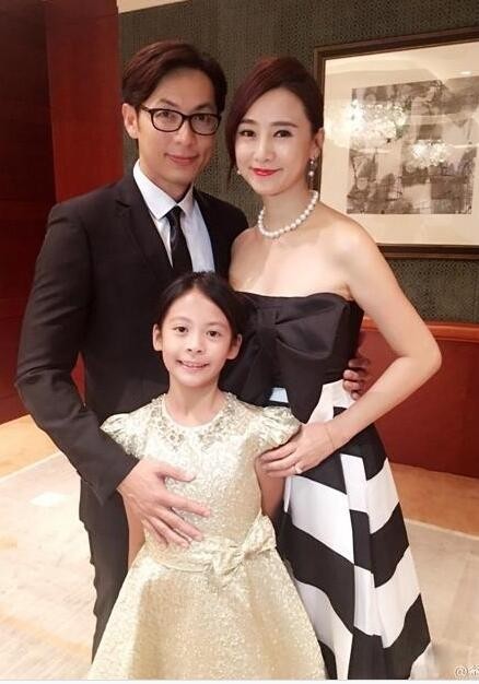 不知不觉翁虹已经48岁了？