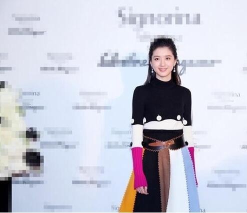亚洲新星活力美少女李凯馨参加香水发布派对？