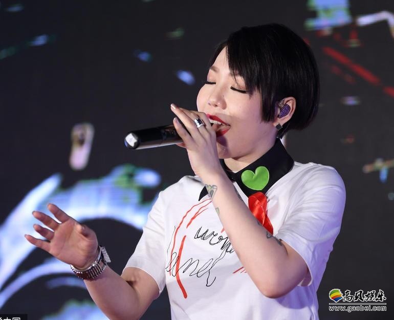 这还是我们认识的吴莫愁吗？