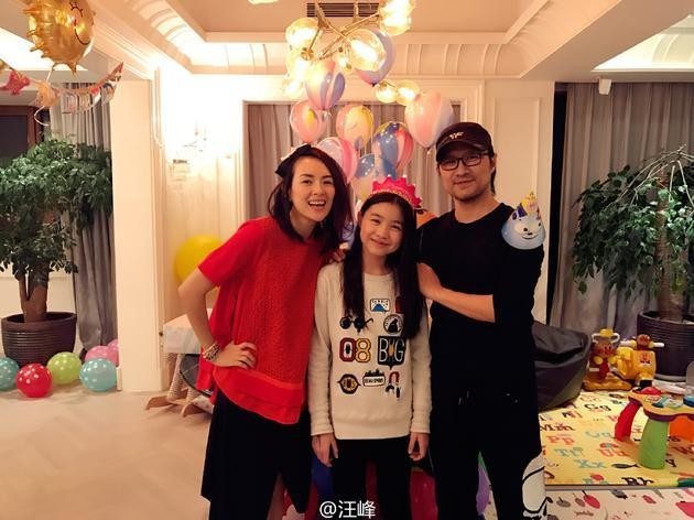 葛荟婕发微博又呛声章子怡了？