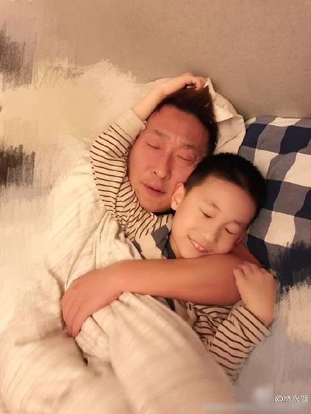 儿子林大竣赖床不起，林永健感慨什么呢？