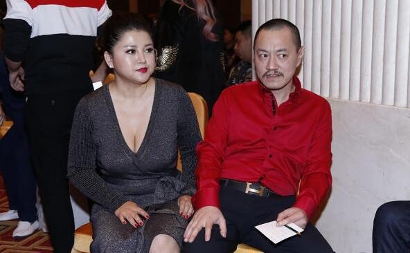 雪村与妻子俞晴、父母亮相什么电影发布会了？