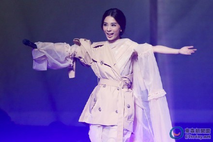 田馥甄“如果PLUS”最后演唱了什么歌？