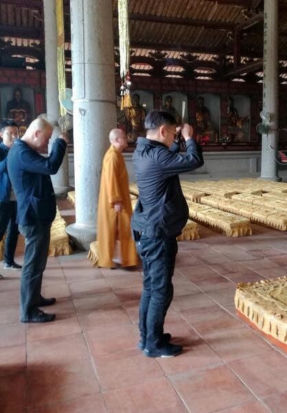 李连杰来广化寺做什么呢？
