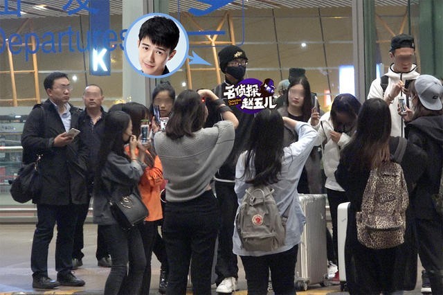 刘昊然戴上耳机与世隔绝,粉丝怎么办? 刘昊然戴上耳机与世隔绝,粉丝怎么办?