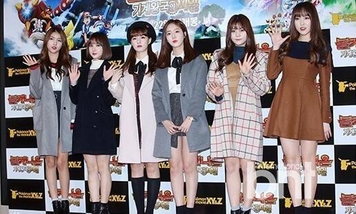 韩国女子组合GFRIEND出席什么电影试映会？