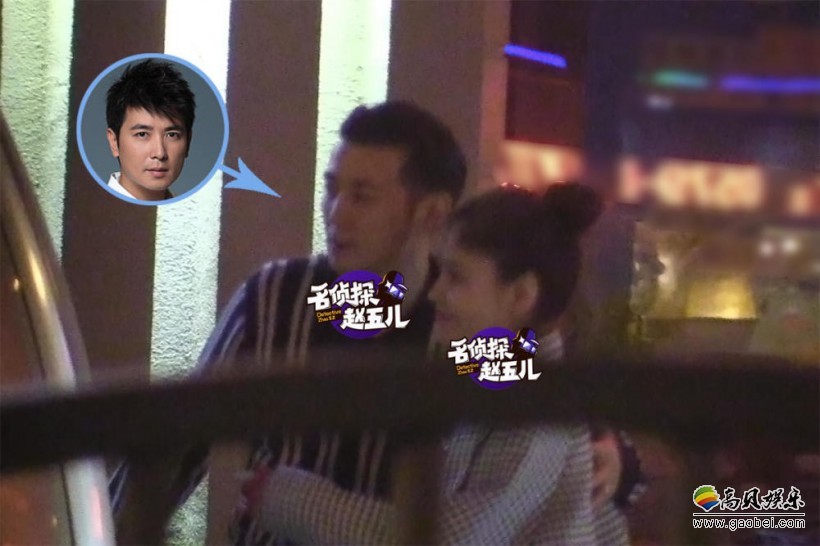 保剑锋搂外国女子亲密回酒店？