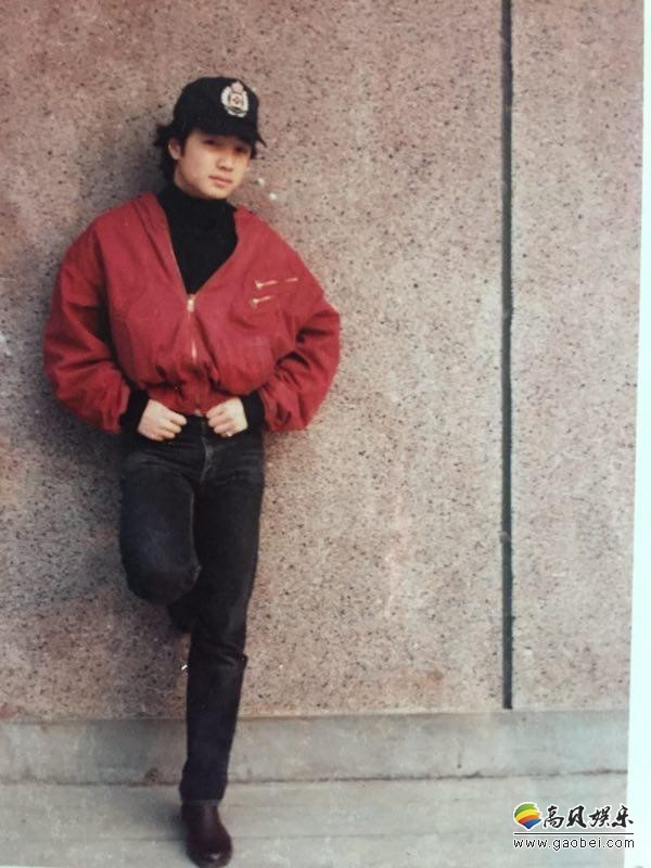 徐峥26年前青涩照曝光了？