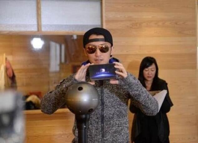 谢霆锋担任大中华区的什么职位？