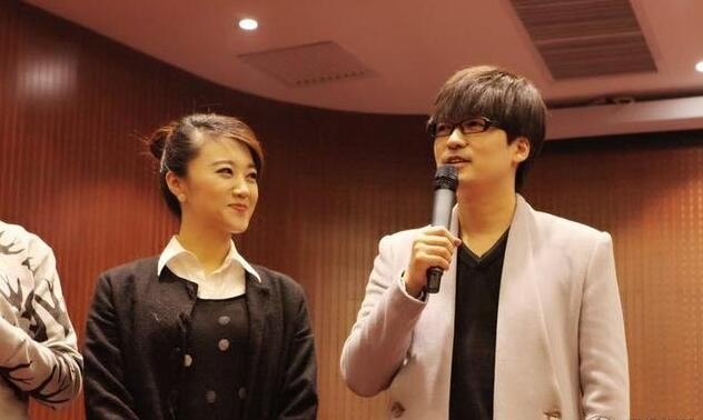 “玖月奇迹”婚后首次亮相发布会？