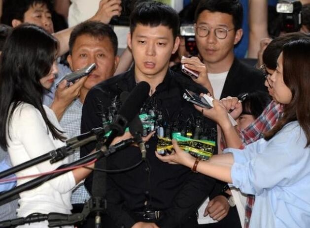 朴有天性侵案首位女子被判几年？