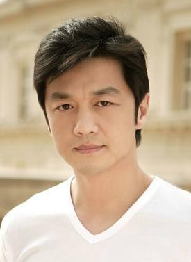 李亚鹏亲自在微博回应“再婚生得双胞胎”的传闻