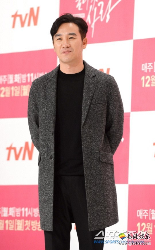 严泰雄将出演由李柱炯导演执导的新片《Poclain》