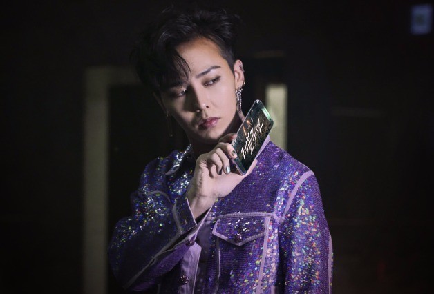 男团BigBang成员G-Dragon担任了手机游戏代言人