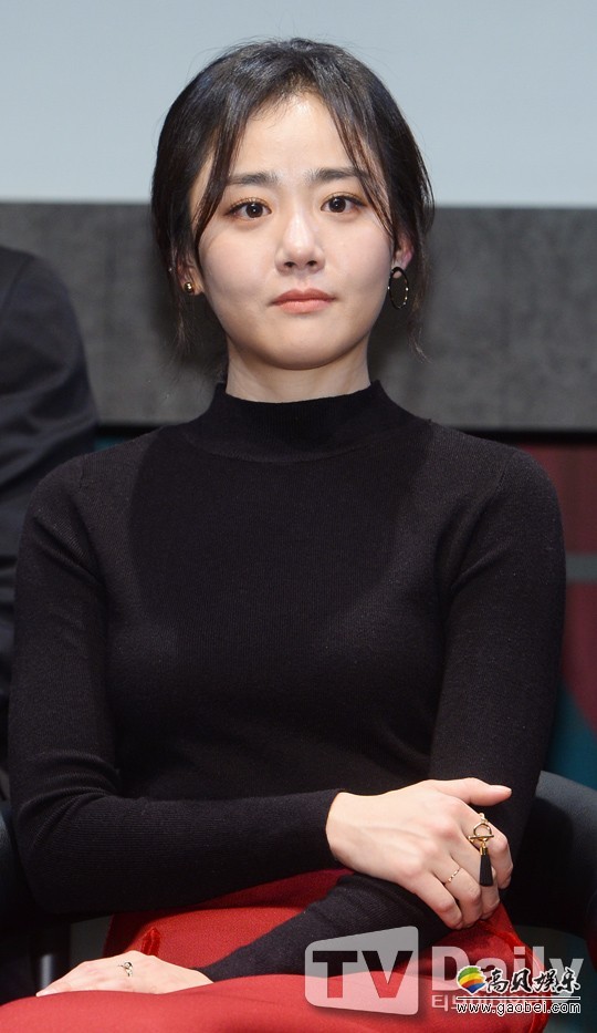 演员文瑾莹日前因急性筋膜室综合症紧急入院接受手术
