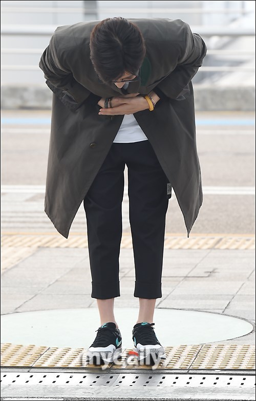 韩国艺人朴海镇参加在香港杜莎夫人蜡像馆举行的活动