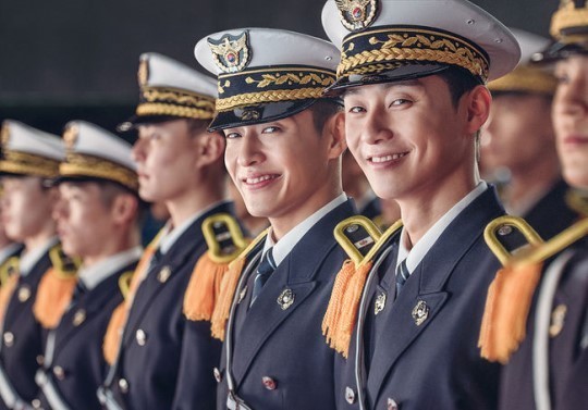 朴叙俊和姜河那静悄悄地就合作了一部电影