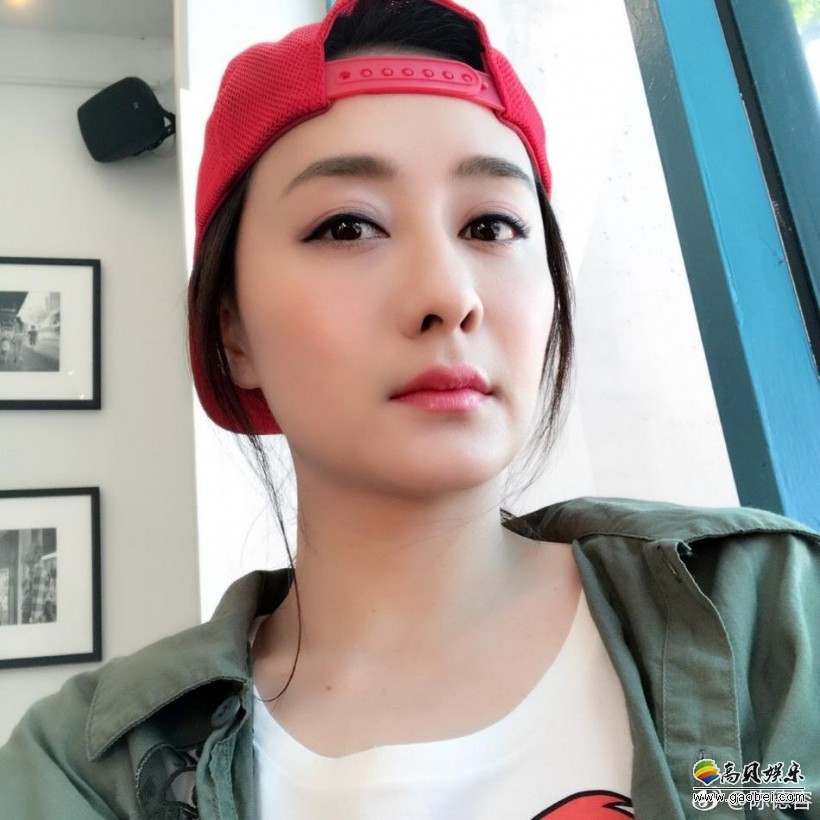 陈德容在微博晒出一组旅行的照片
