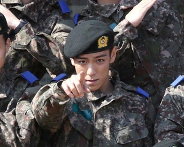 Bigbang成员T.O.P将在明日结束义务员警训练