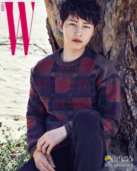 《W Korea》杂志方面发布了一张演员宋仲基拍摄的写真
